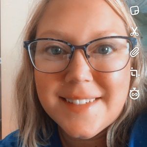 Meet your Posher, Lisa